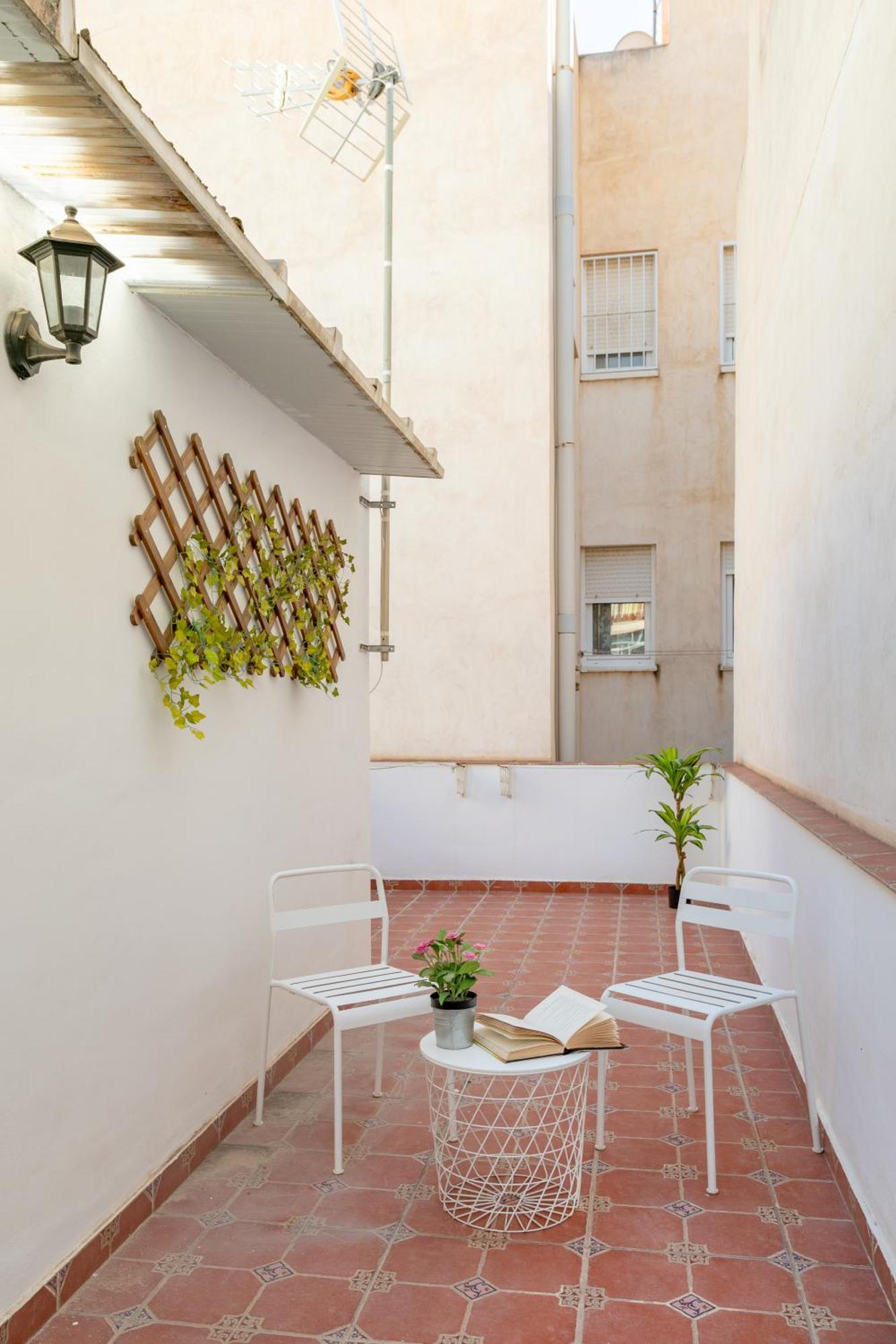 Apartamentos Centricos De San Leandro Alicante Bagian luar foto