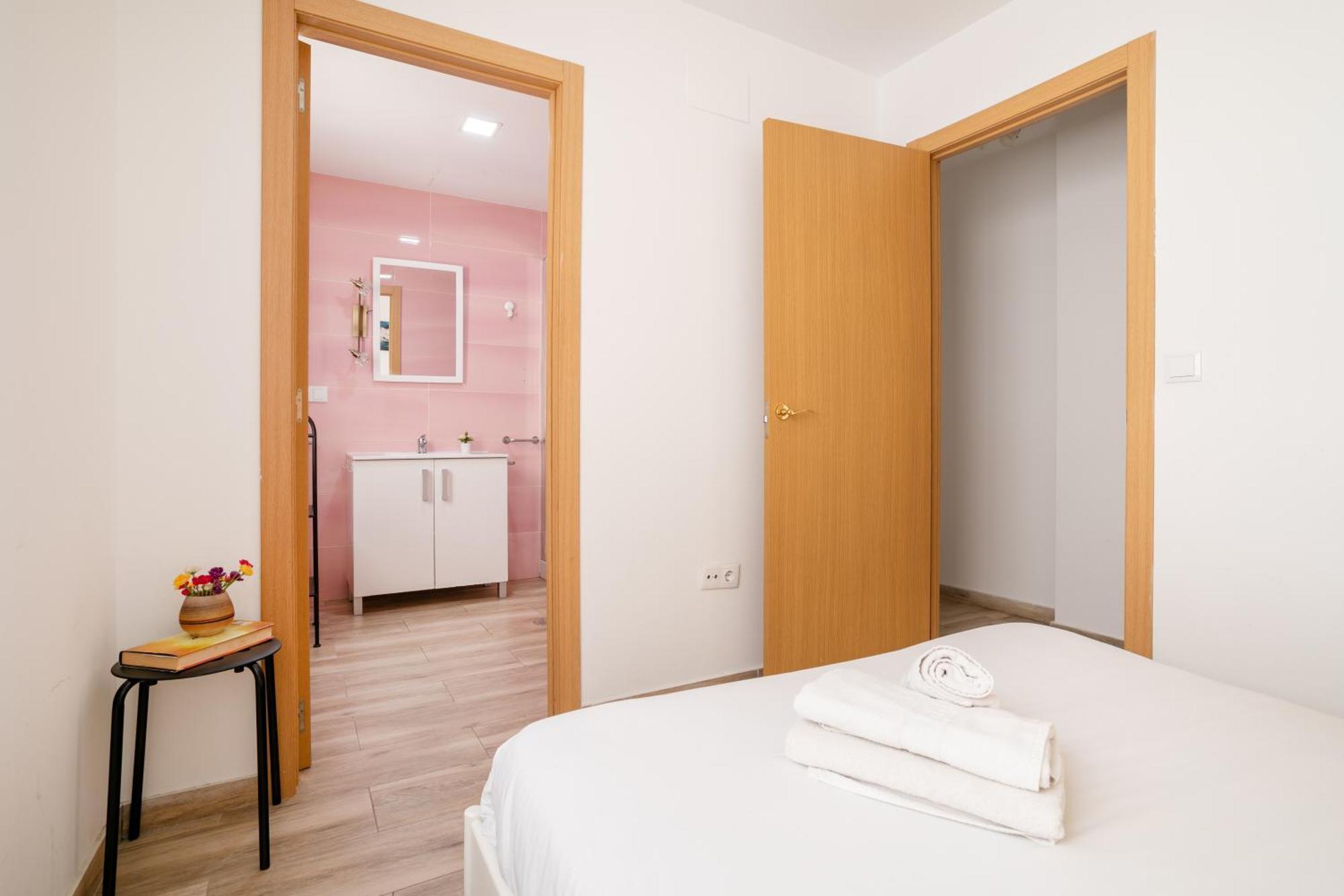 Apartamentos Centricos De San Leandro Alicante Bagian luar foto